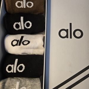 ALO Yoga Casual Socks Set - Black, White, Gray, Brown
